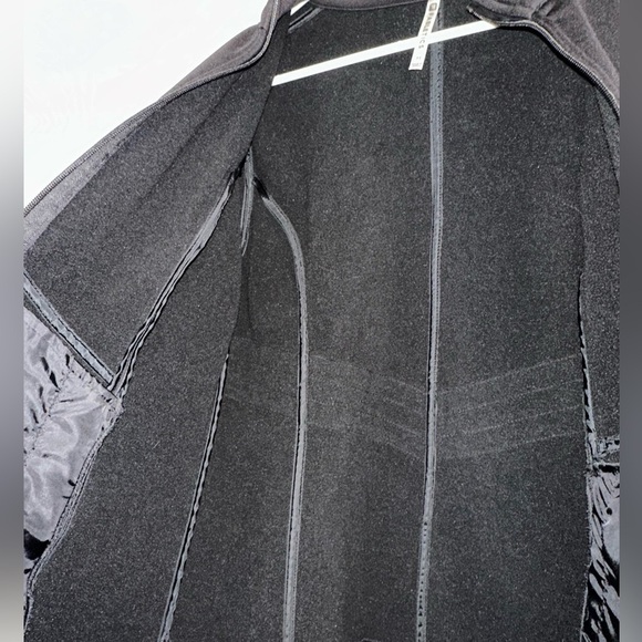 FABLETICS Black Jacket Size Medium - Picture 5 of 8